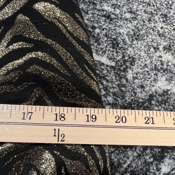 Minkpink New Black With Gold Sparkly Swirls Mini Skirt - Picture 6 of 10